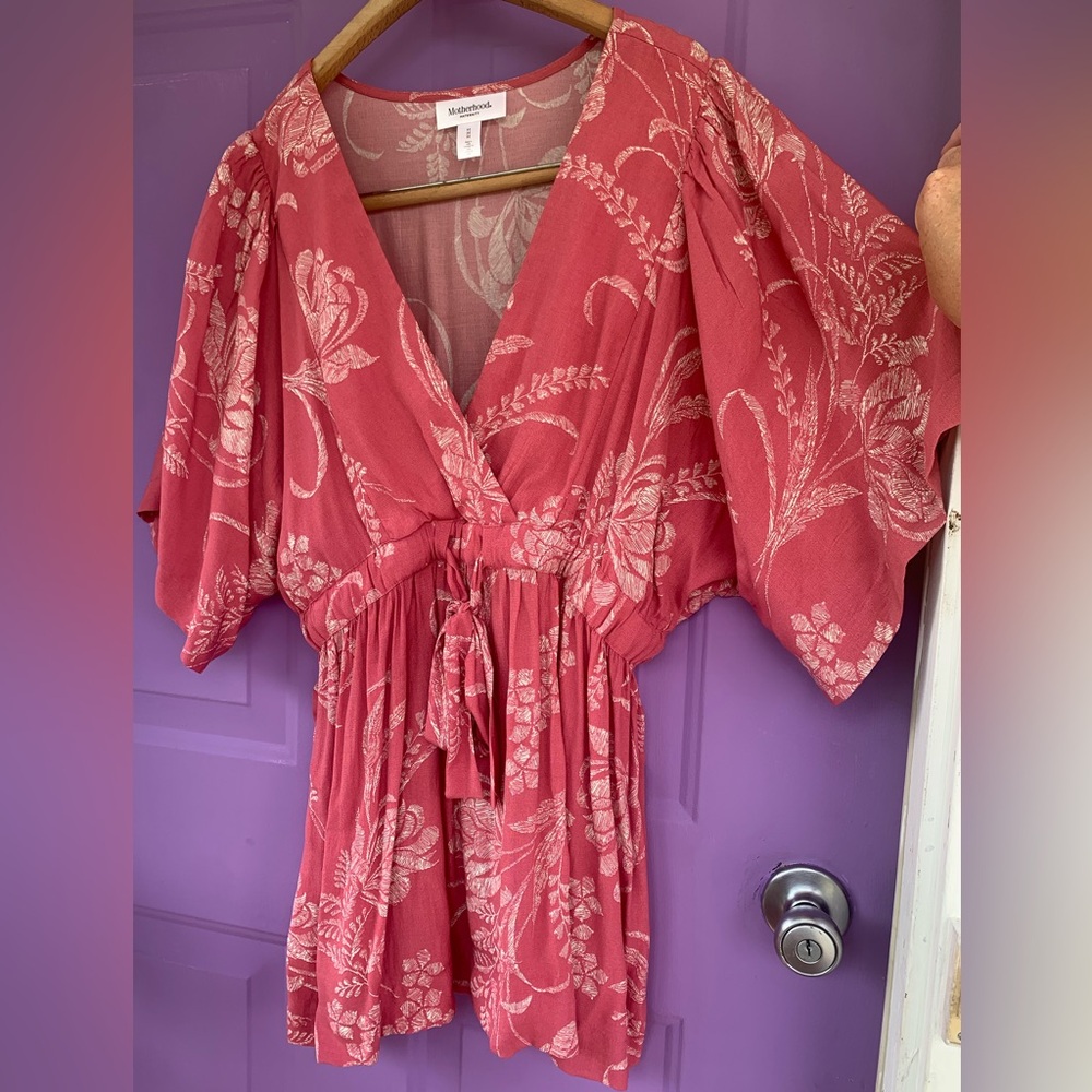 Motherhood Maternity Coral Floral V-Neck Tie-Front Tunic
